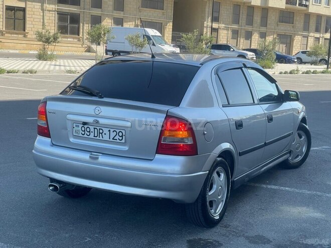 Opel Astra-2