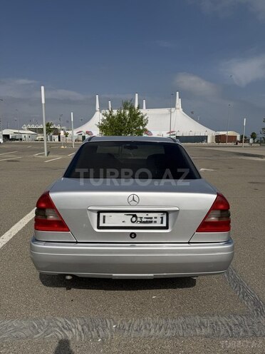 Mercedes C 180-2