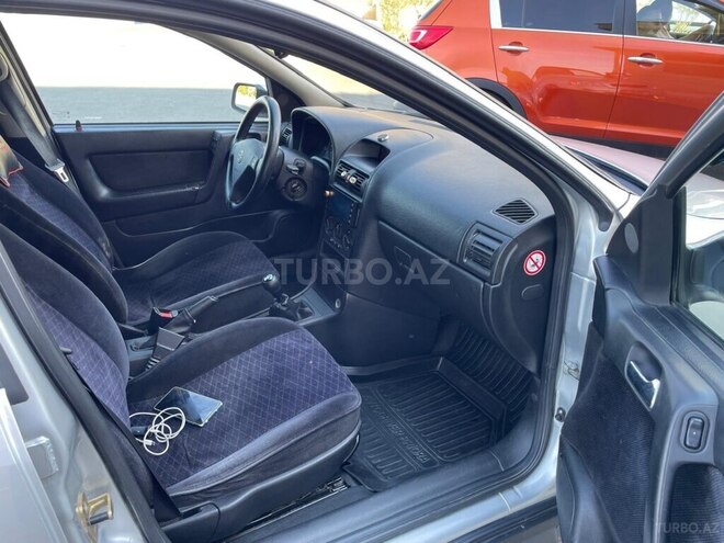 Opel Astra-17