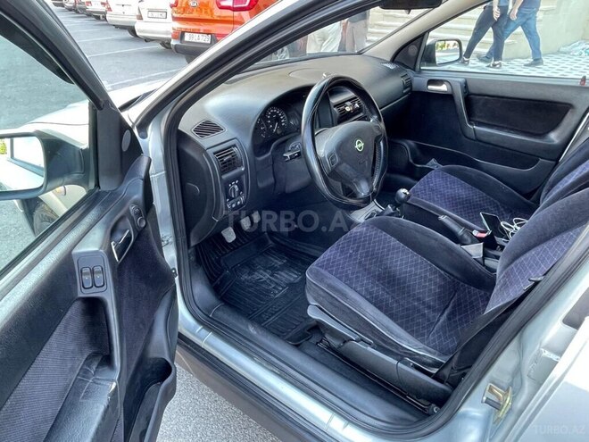 Opel Astra-18