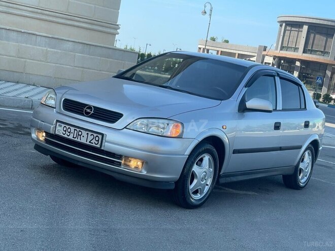 Opel Astra-11