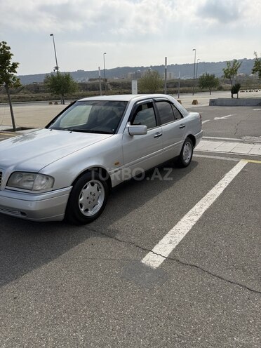 Mercedes C 180-4