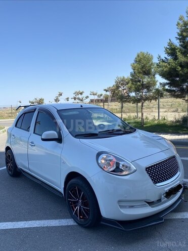 Nissan March-3