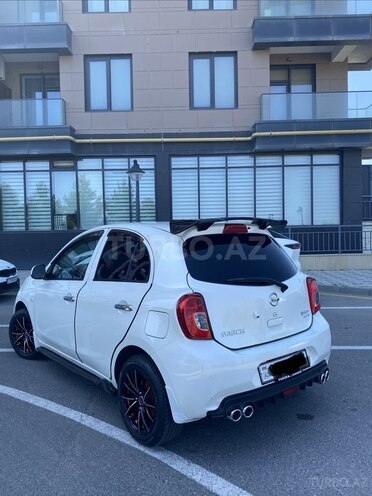 Nissan March-9
