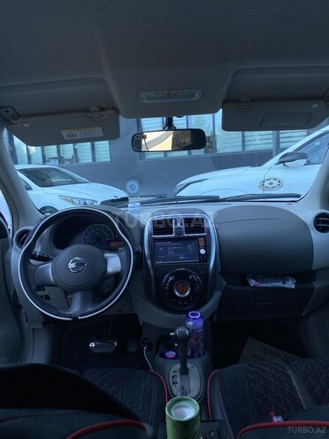 Nissan March-13