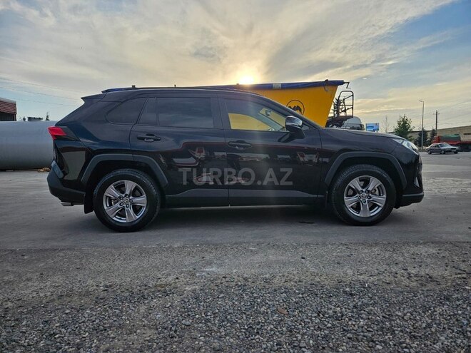 Toyota RAV4-2