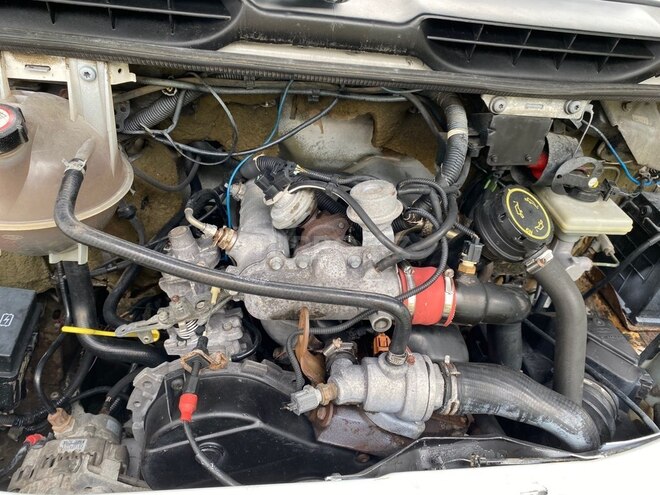 Ford Transit-11