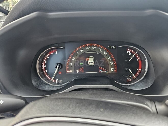 Toyota RAV4-8