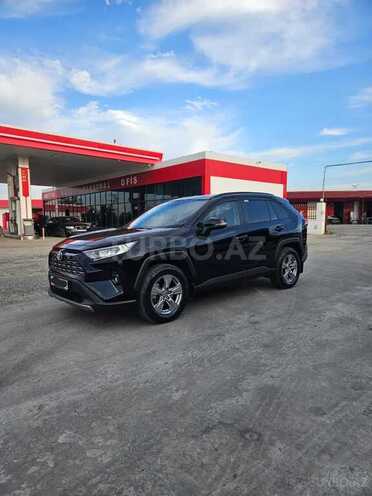 Toyota RAV4-12