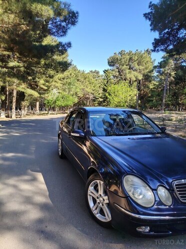 Mercedes E 240-6