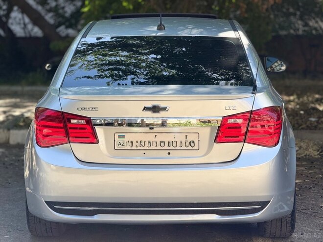Chevrolet Cruze-9