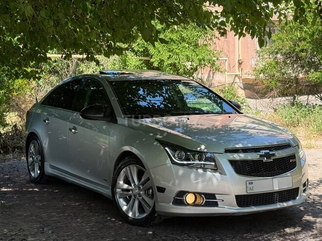 Chevrolet Cruze-13