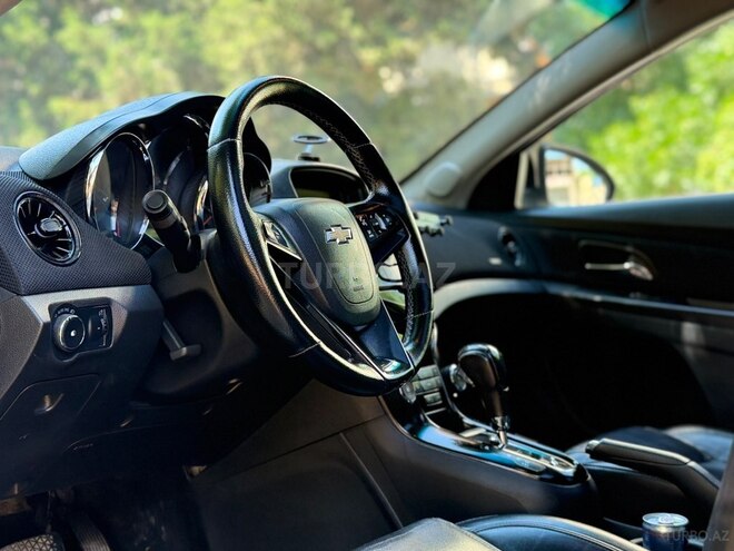 Chevrolet Cruze-10