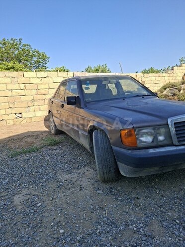 Mercedes 190-3