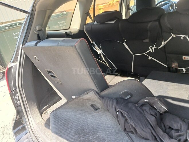 Hyundai Santa Fe-6