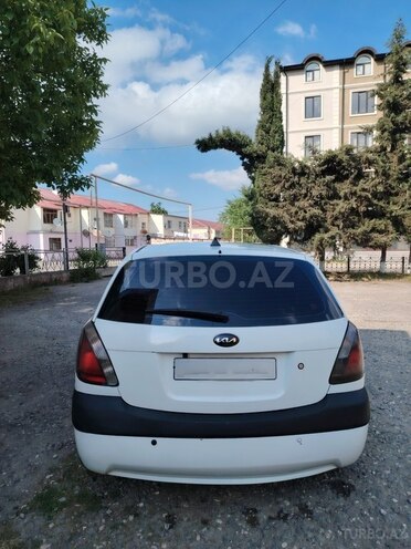 Kia Rio-7