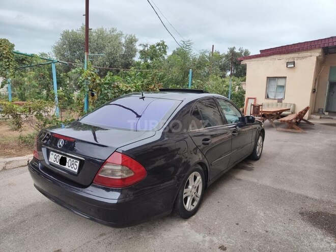Mercedes E 220-5