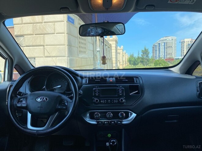 Kia Rio-8