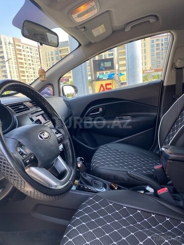 Kia Rio-10