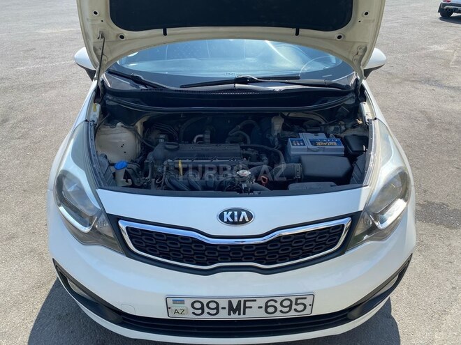 Kia Rio-13