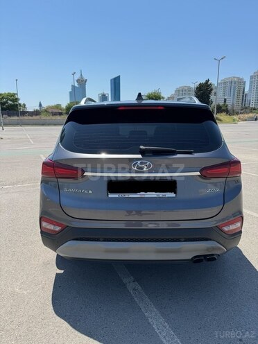Hyundai Santa Fe-3