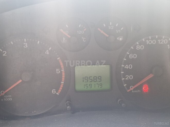 Ford Transit-9