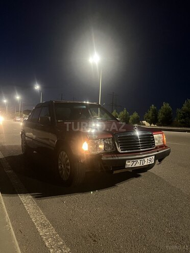 Mercedes 190-1
