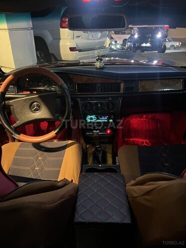 Mercedes 190-6