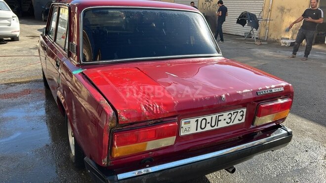 LADA (VAZ) 2107-4