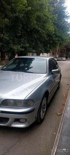 BMW 523-4