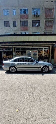 BMW 523-8
