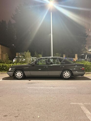 Mercedes E 200-6