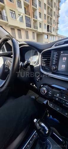 Kia Sorento-10