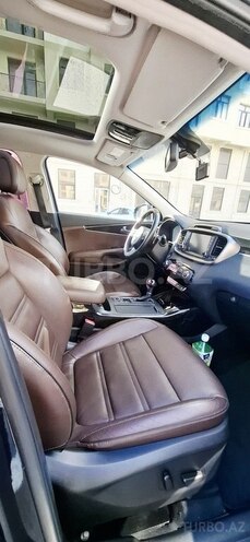 Kia Sorento-14