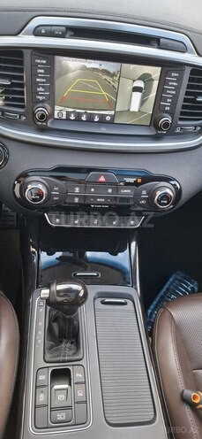 Kia Sorento-9