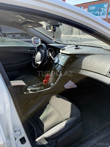 Hyundai Sonata-7
