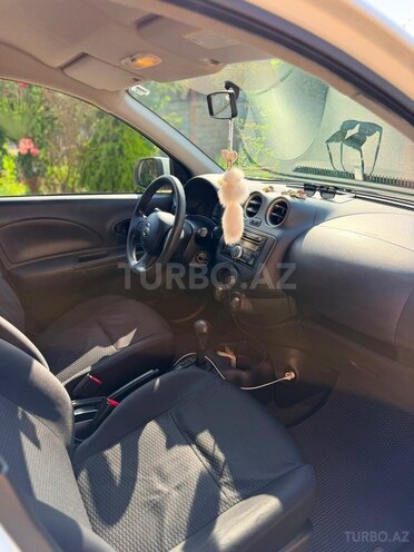 Nissan Micra-6
