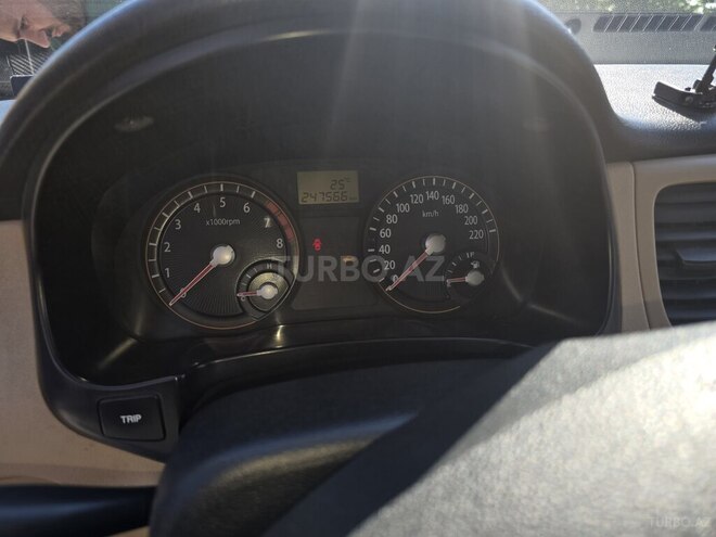 Kia Rio-7