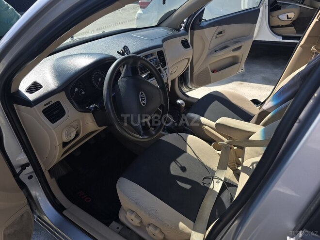Kia Rio-8