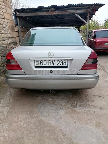Mercedes C 180-9