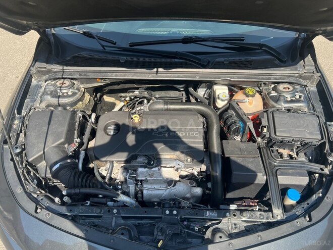 Chevrolet Malibu-8
