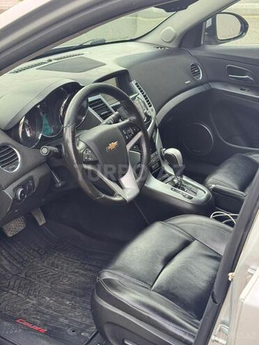 Chevrolet Cruze-11