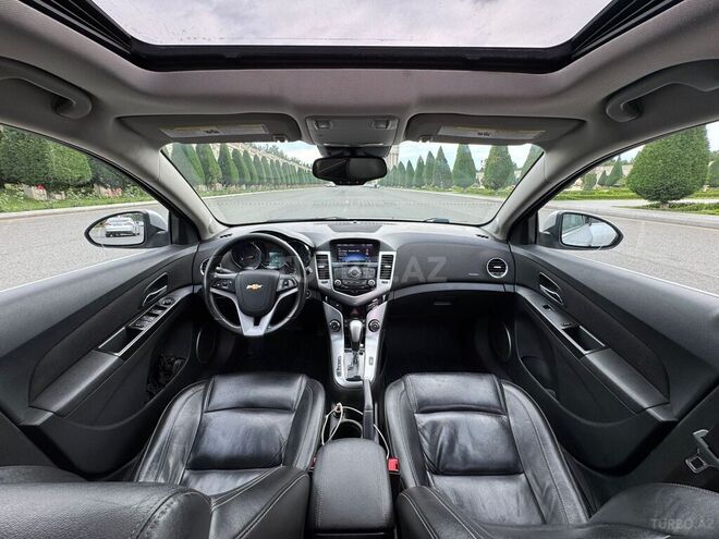 Chevrolet Cruze-10