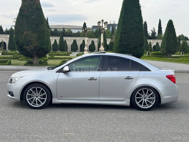 Chevrolet Cruze-5