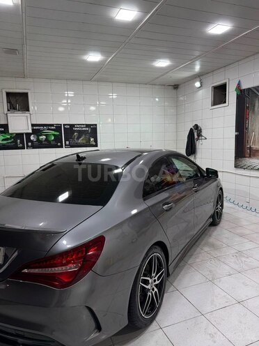 Mercedes CLA 250-3