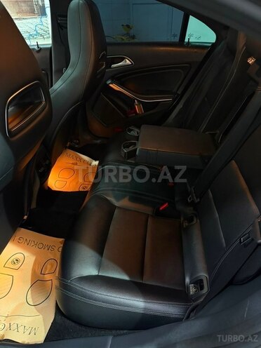 Mercedes CLA 250-6