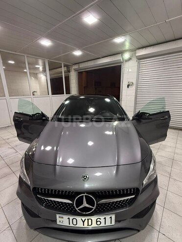 Mercedes CLA 250-1