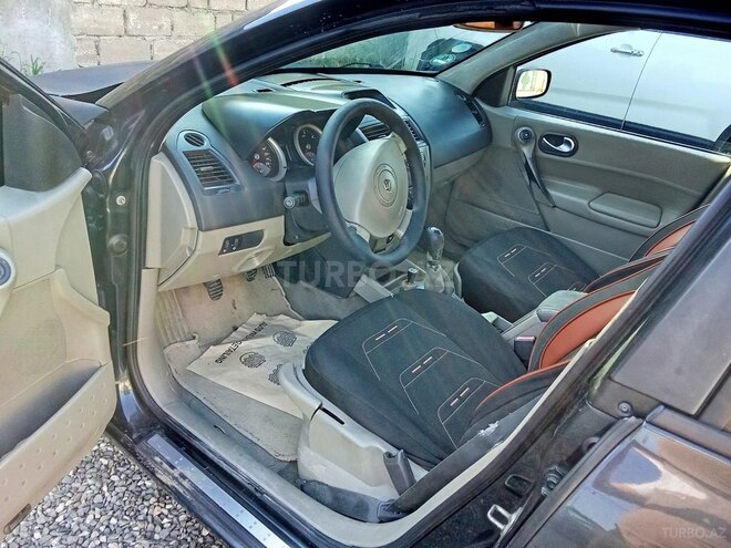 Renault Megane-7