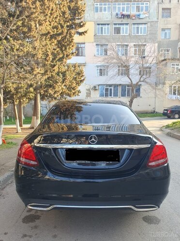 Mercedes C 220 d-2