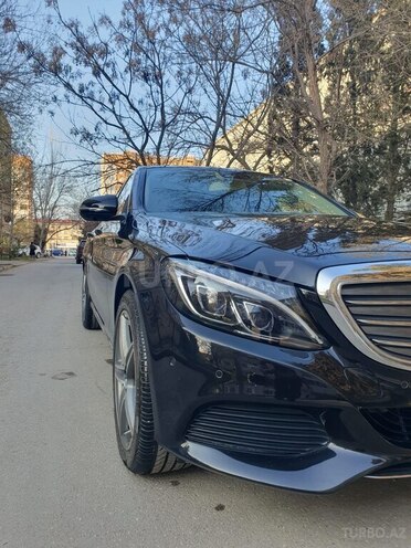 Mercedes C 220 d-3